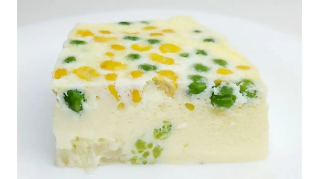 Kolorowy omlet dla dzieci: Słynny przepis na zdrowe śniadanie w 10 minut