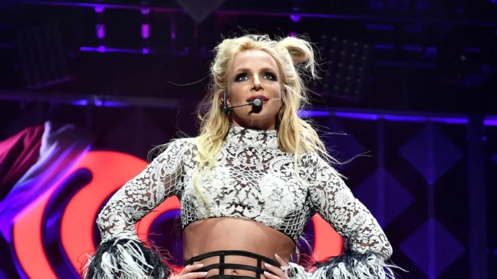 Dopasowane jak ulał: Jak dżinsy Britney Spears z 2000 roku wciąż definiują styl