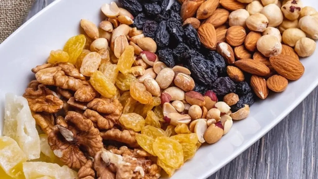 Kardiolog zalecił ten jeden prosty posiłek przed snem. Po miesiącu mój cholesterol spadł o 20 punktów.