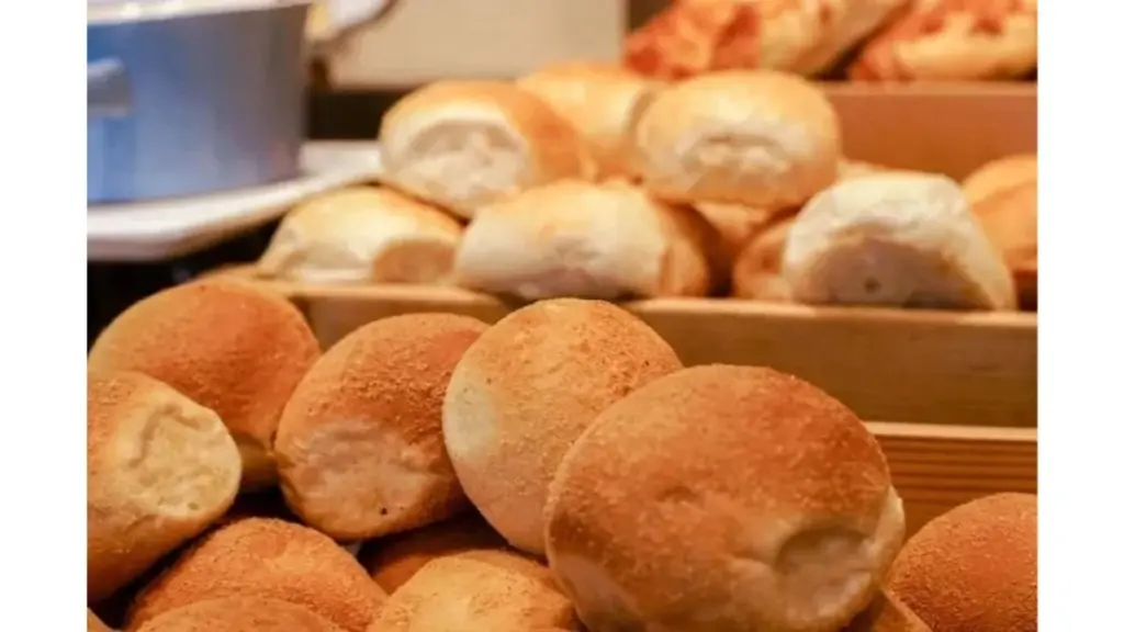 Oto dlaczego ciastka z cukierni mogą być gorsze od białego chleba