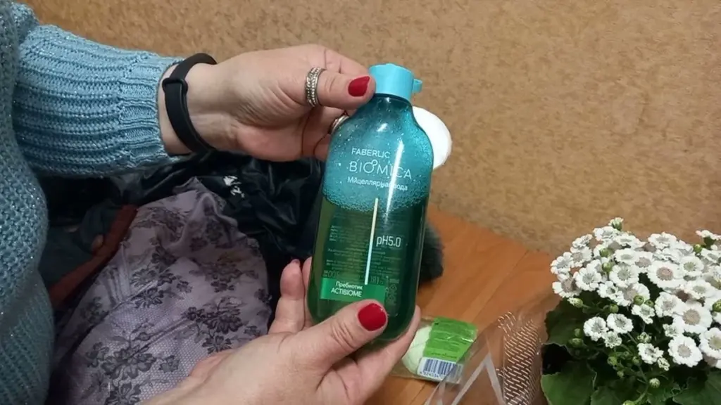 Sąsiadka zdradziła sekret czyszczenia zimowej kurtki. Wystarczą 2 krople