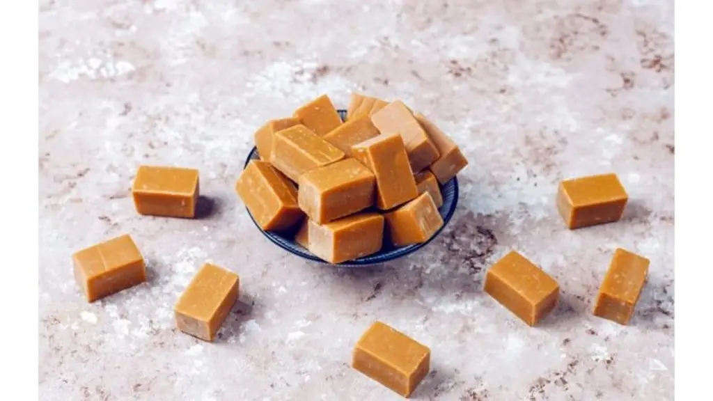 Domowe "Snickersy" bez cukru, które zachwycą każde dziecko... i Ciebie!