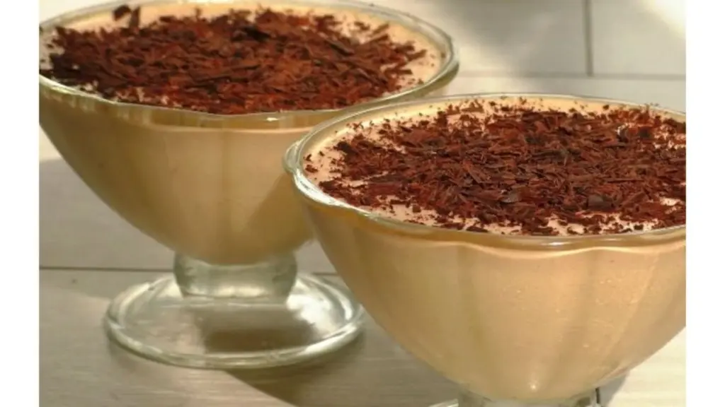Kakaowo-bananowy mus bez pieczenia: 5 kroków do zachwycającego deseru
